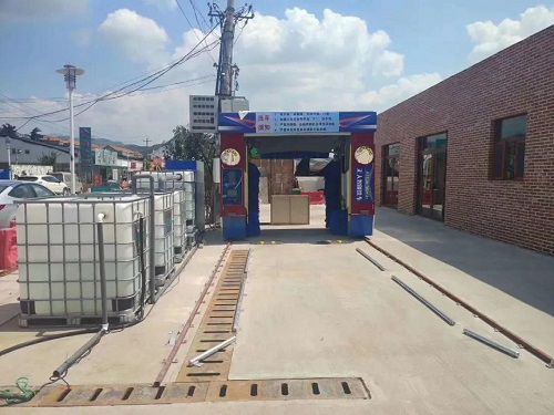 15988381235603595EA7.jpg 8.jpg